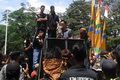Hari pertama kerja,...