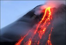 Gunung Marapi meletus,...