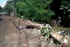 Hujan deras, 11 turap...