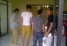 Pesta sabu, oknum PNS...