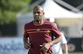 Cedera paha, Maicon...