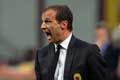 Allegri bela ulah fans...