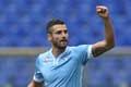 Lazio berbagi poin dengan...