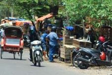 PKL Pasar Depok segera...