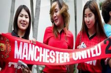 Para WAGs United segarkan...