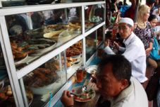 Dinas Pajak DKI keukeuh...