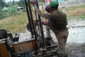 Warga Cilodong protes...