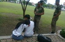 Asyik indehoi di Ancol,...