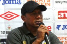 Arema dan Persebaya...