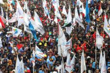 31 Oktober, buruh ancam...