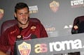 Destro lakoni comeback...