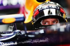 Vettel start terdepan...