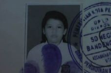Siswi SMPN 4 Pekalongan...
