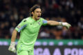 Barcelona incar kiper...