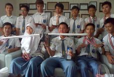 Siswa di Sidoarjo buat...