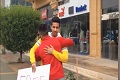 Kampanye pelukan gratis,...