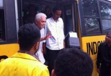 Ke UI, Jokowi-Hatta...