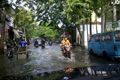 Pantau banjir, satu...