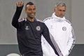 Mourinho minta Cole...