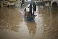Gaza direndam banjir,...
