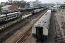 Jalur KA Leles-Cibatu...