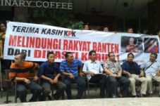 Atut jadi tersangka,...