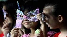 Siswa sekolah di Toraja...