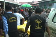 Perampok sadis bunuh...
