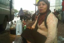 Demi anak, Sumiati rela...