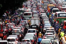 Pengamat: Atasi kemacetan,...