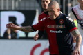 Nainggolan diantara...