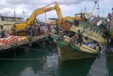 Kapal Mega Surya kandas...