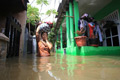 Awal tahun, banjir genangi...