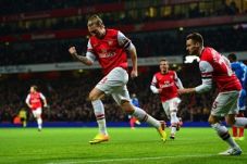 Arsenal pertahankan...