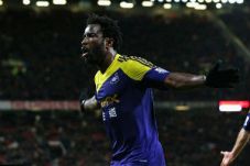 Wilfried Bony buat publik...
