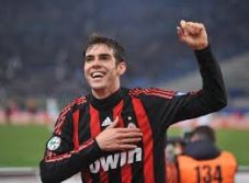 Torehkan 101 gol, Kaka...