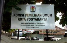 KPU DIY kembalikan dana...