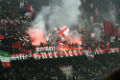 Tiket mahal, Ultras...