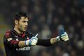 Penjaga gawang Milan...