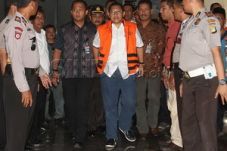 Kuasa hukum larang Anas...
