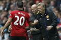 Van Persie: Moyes butuh...