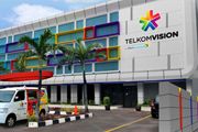 DPR desak Telkom batalkan...