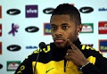 Roma segera ikat winger...