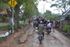 Pasca banjir, Jalan...