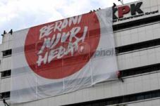 Anggoro tertangkap?...
