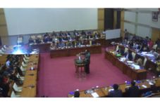 Komisi III tolak semua...