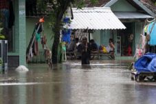 Banjir Kendal, ribuan...