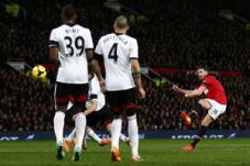 Dramatis, Fulham tahan...