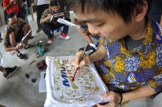 Keseruan pemain Satria...