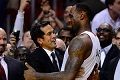 LeBron James bermain...